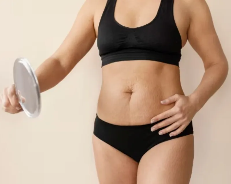 Aplicação de enzimas na barriga no Butantã
