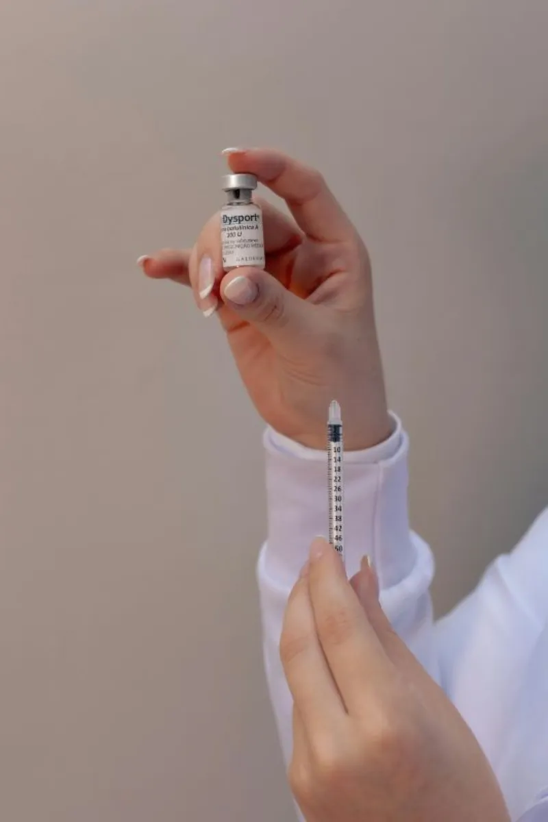 Tratamento de botox no rosto